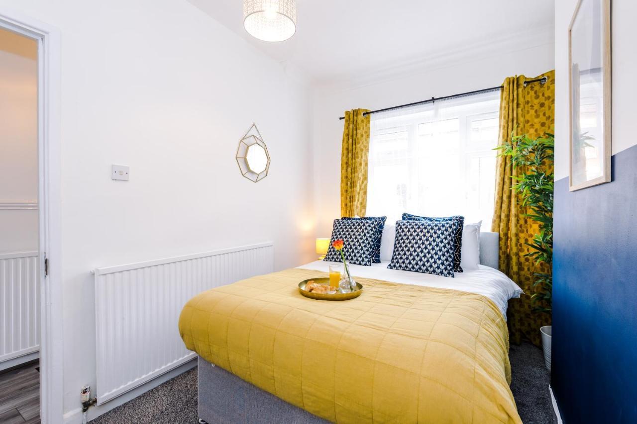 Harley House - Spacious Home With Free Netflix & Parking By Rocketbnb Coventry Exterior photo
