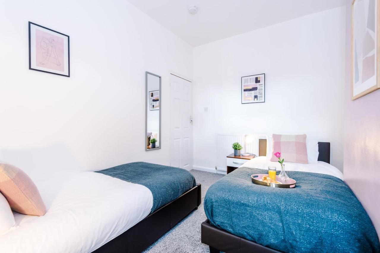 Harley House - Spacious Home With Free Netflix & Parking By Rocketbnb Coventry Exterior photo